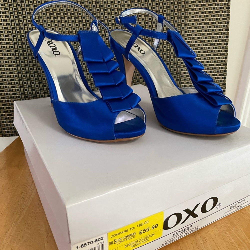 Xoxo Women's Vibrant Blue Heeled Sandals